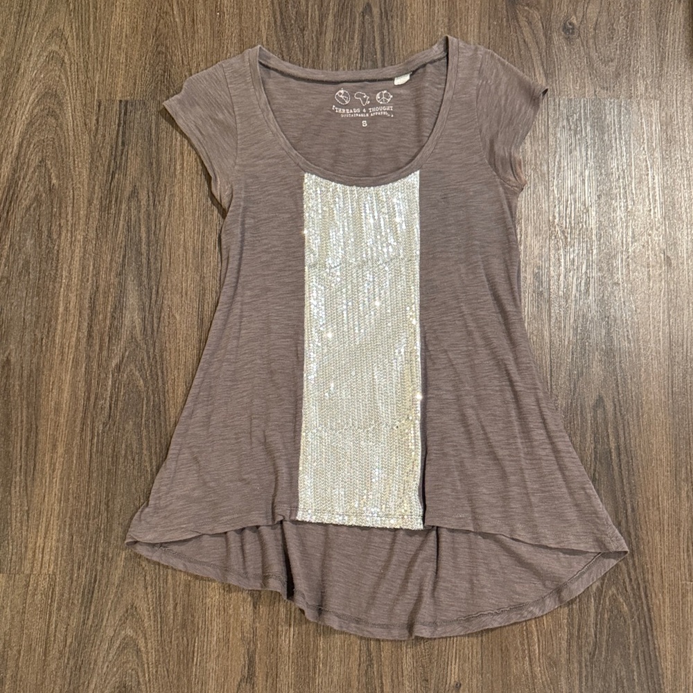 Gray Silver Sequin Women's Short Sleeve High Low Top